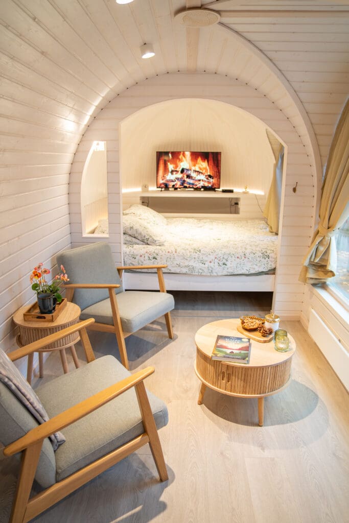 interieur iglu cabin diever